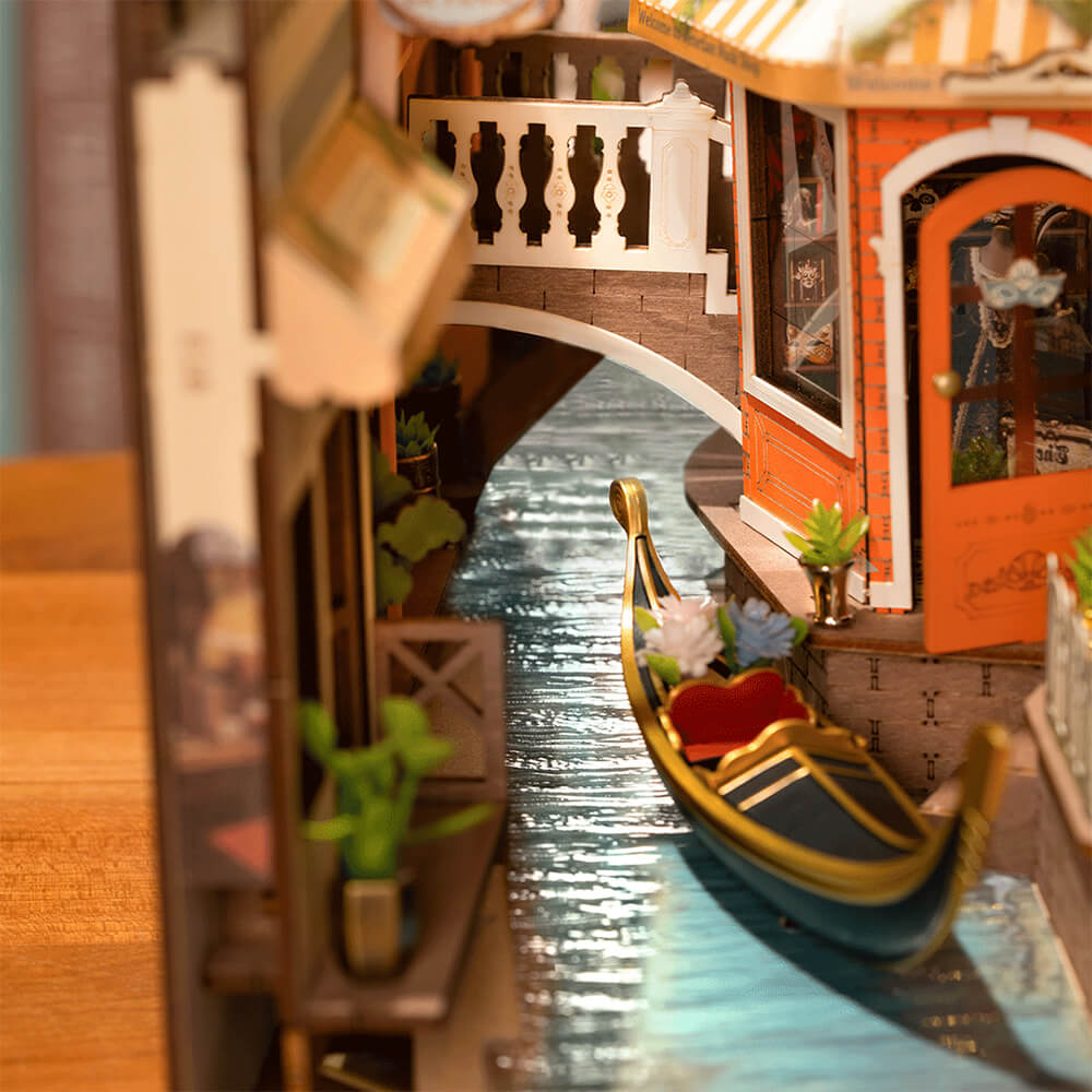 DIY Book Nook Kit- Romance In Venice